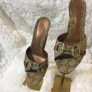 Gucci Women's Brown Slide Sandals